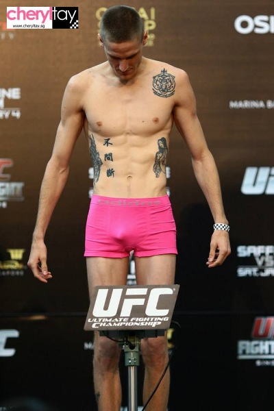 weigh in (17) (400x600)